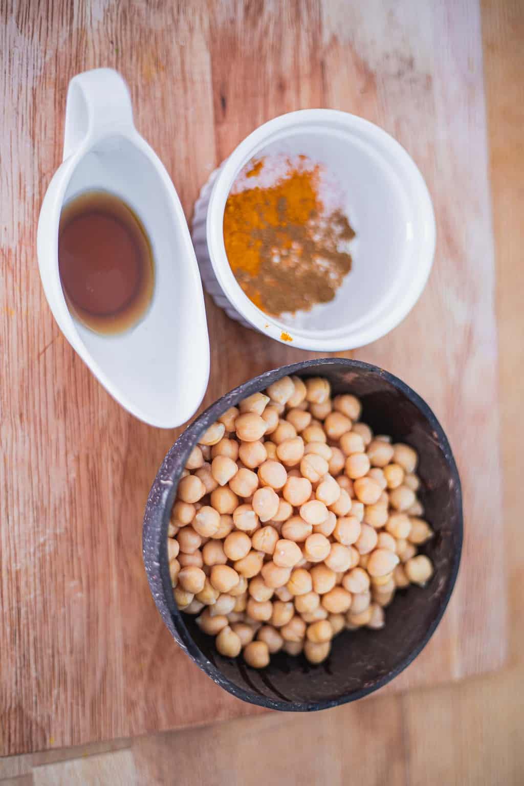 Ingredients for maple chickpeas
