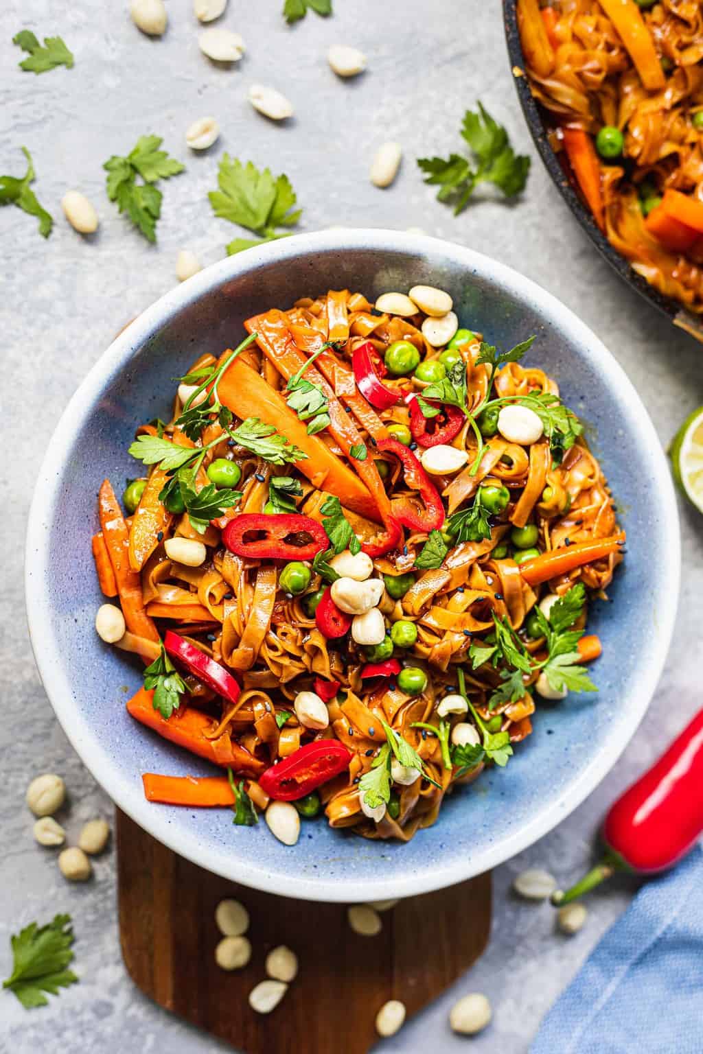 Bowl of vegan Pad Thai