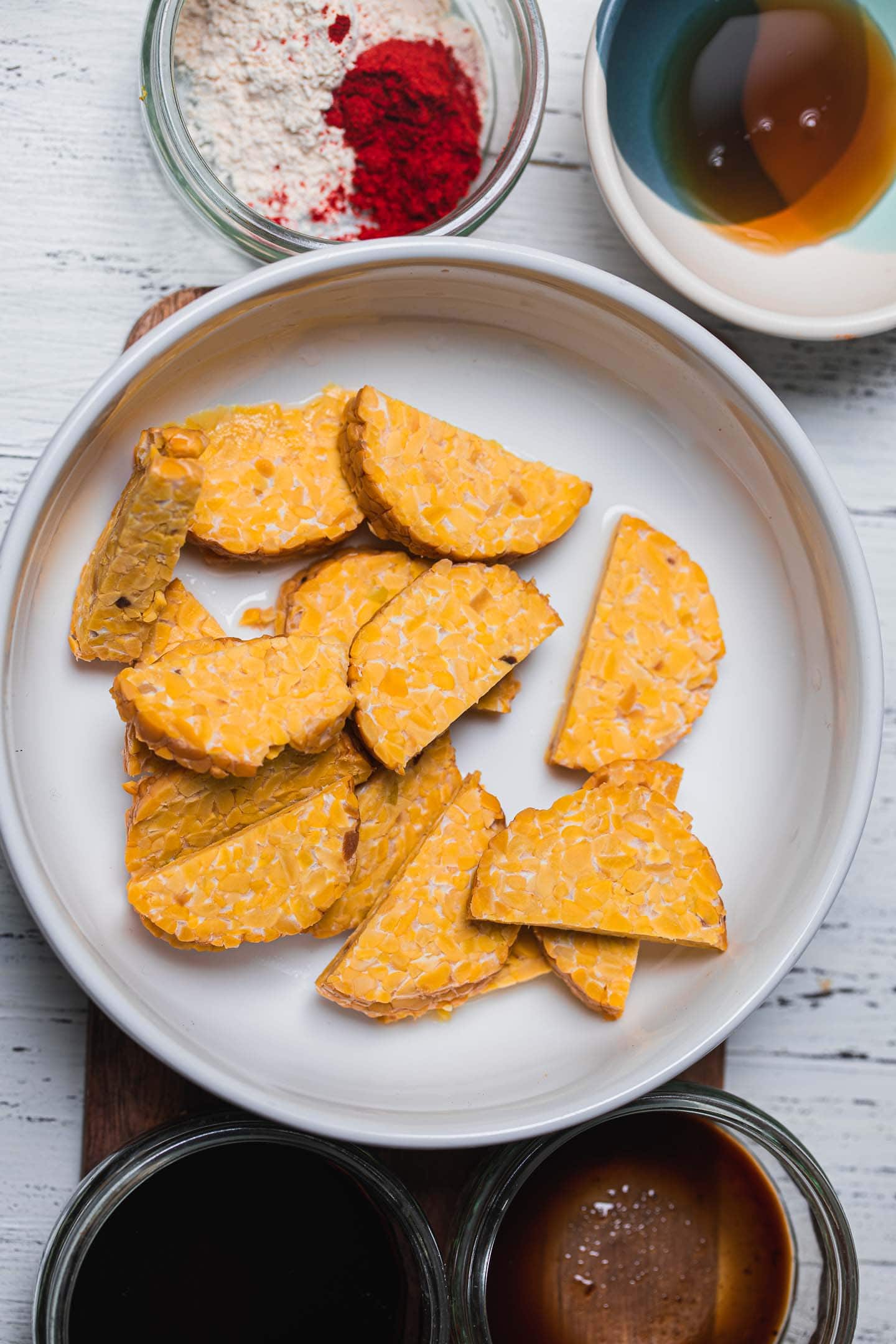 Ingredients for smoky tempeh