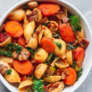 Vegan vegetable and mushroom pasta