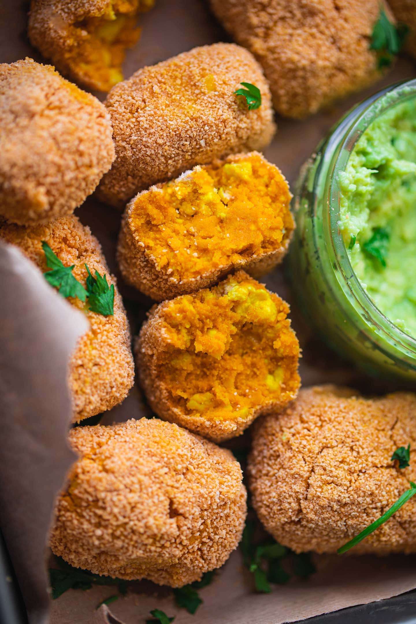 vegan-chicken-nuggets-chickpea-nuggets-earth-of-maria