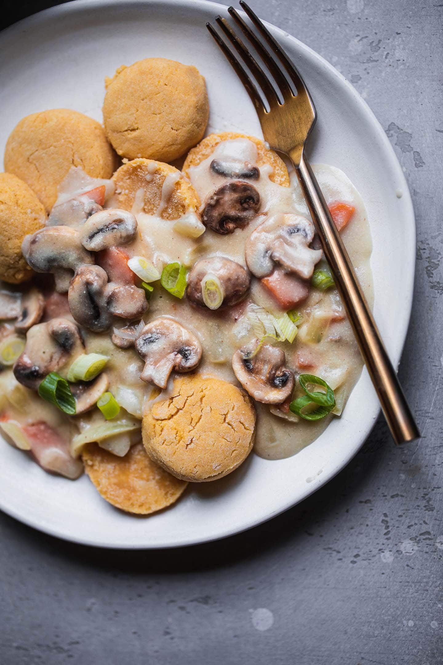 Mushroom gravy with vegan biscuits