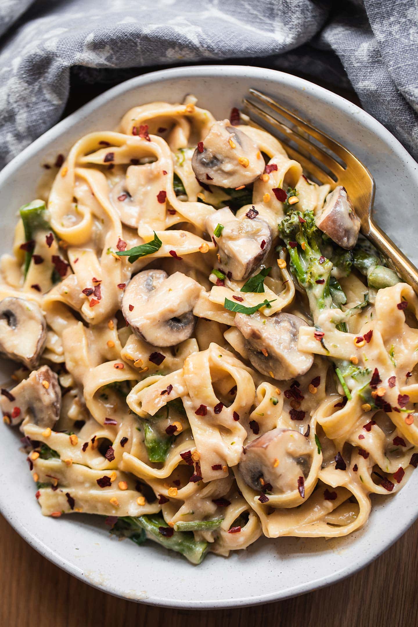 Creamy Vegan Pasta With Broccoli