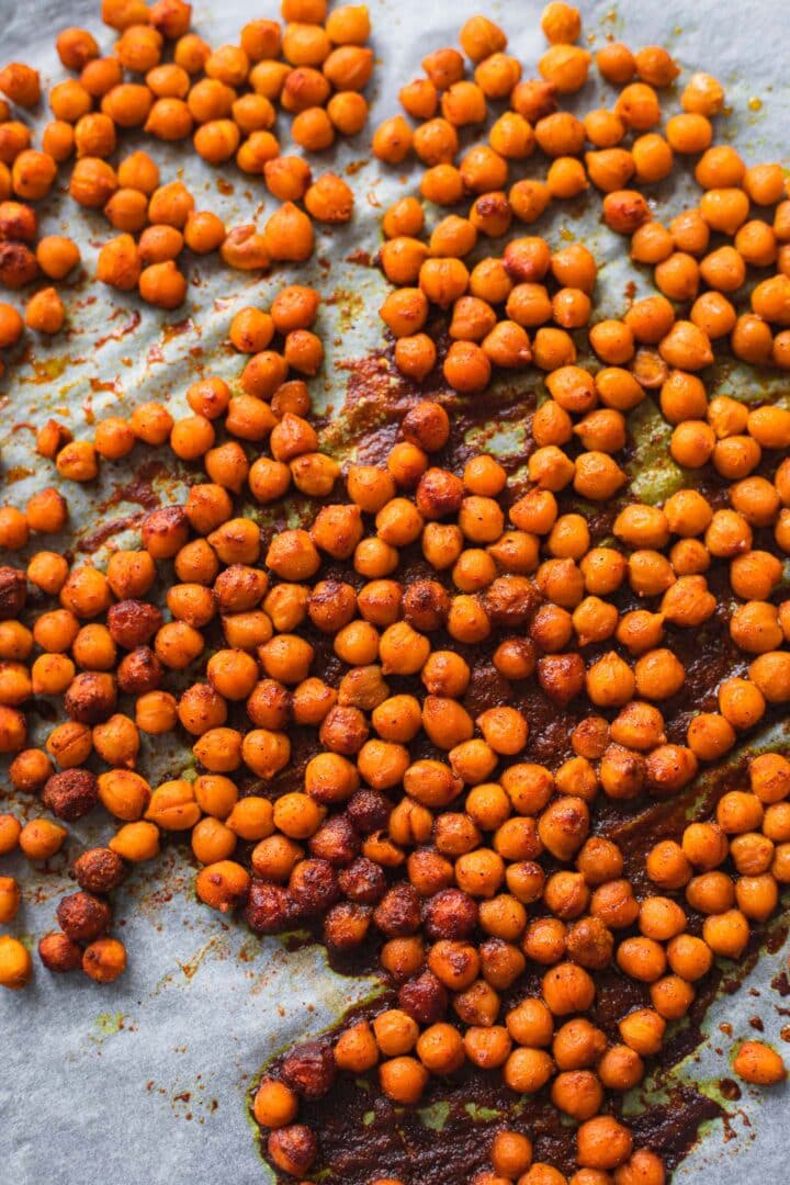Crispy chickpeas on a baking tray