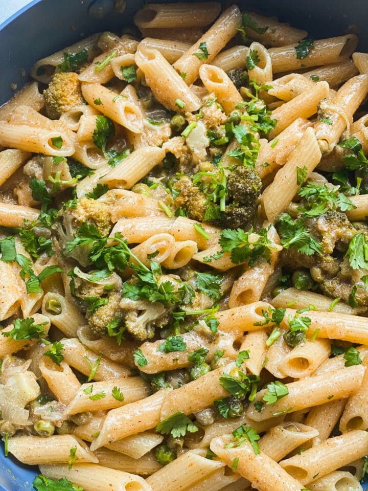 Pasta with broccoli and peas
