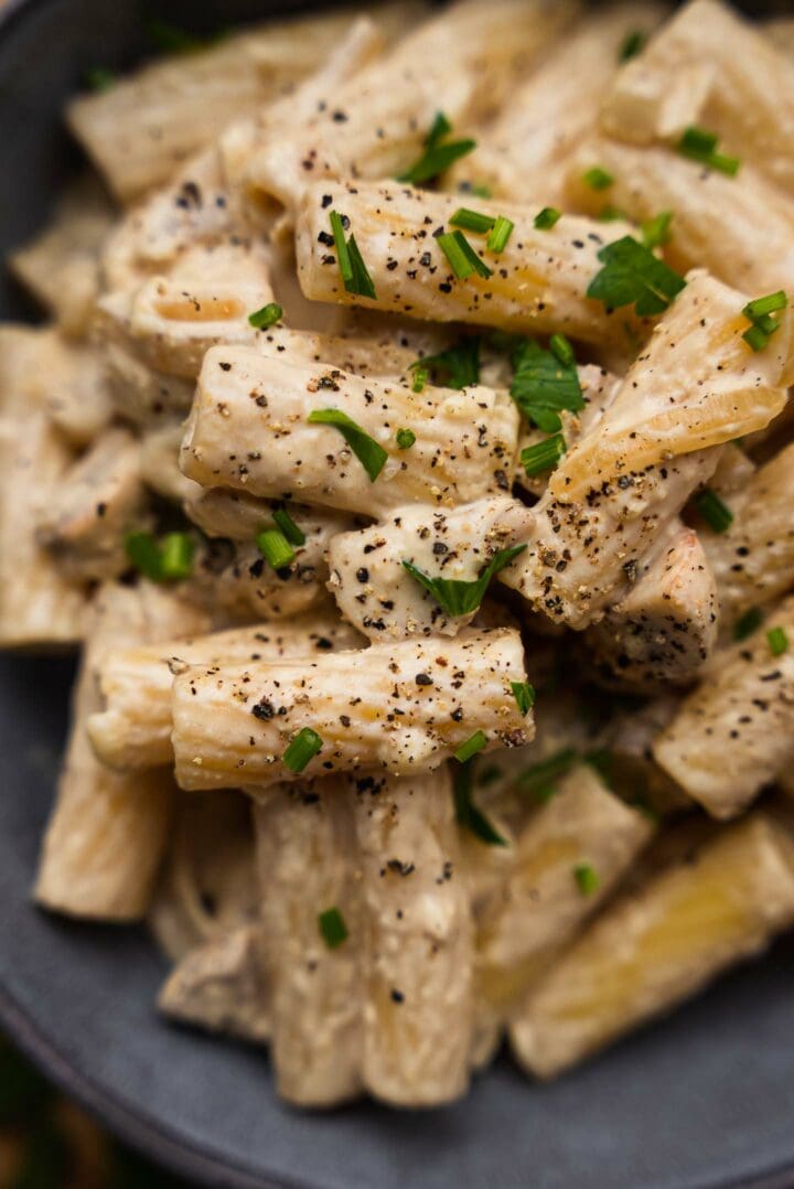 Hummus pasta with black pepper and cilantro